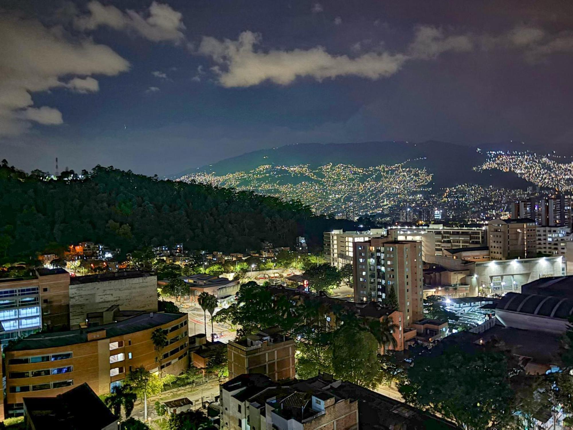 Tequendama Hotel Medellin - Estadio Exterior photo