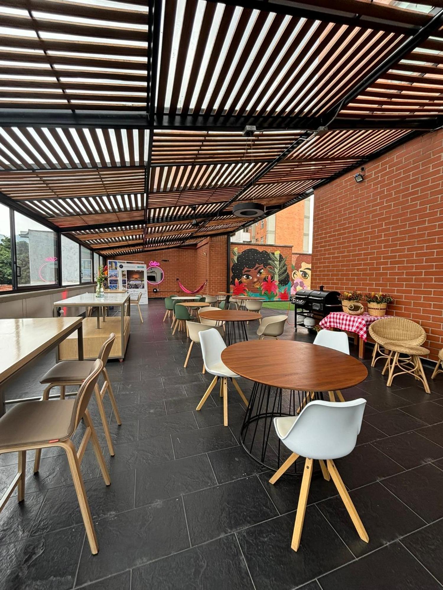 Tequendama Hotel Medellin - Estadio Exterior photo